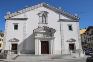 Cattedrale dei Santi Ilario e Tiziano - facciata