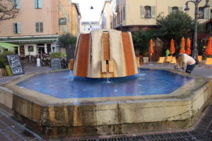 Fontana in Place Thiars