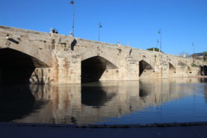 Pont del Mar e Laghetto dall'alveo dell'ex fiume Turia