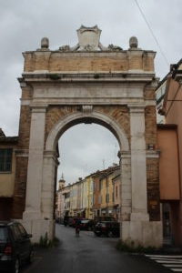 Porta Ravegnana