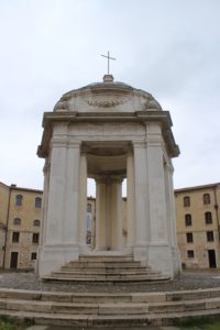 Mole Vanvitelliana - Tempietto di San Rocco