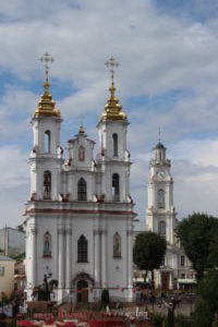 Voskresenskaya Church e Municipio - panoramica