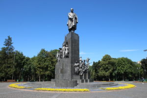 Monumento a Taras Shevchenko - fronte