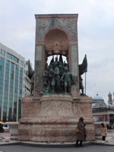 Republic Monument - lato 2