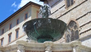 Fontana Maggiore - dettaglio